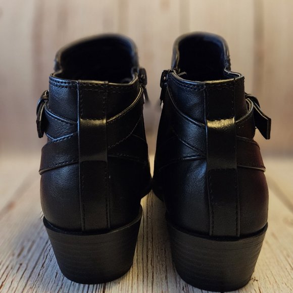 American Eagle booties - Picture 4 of 4